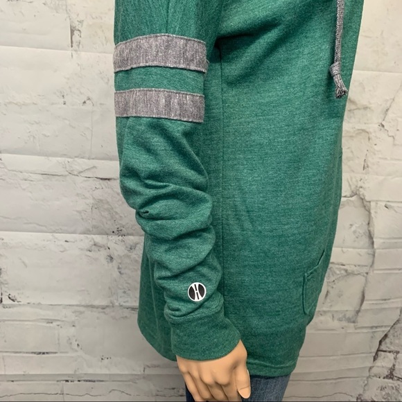 The Good Place Janet Not A Person Top - Picture 4 of 5